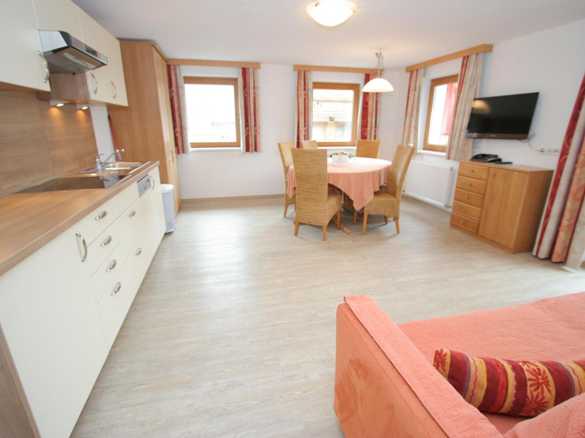 Holiday Flat In Uderns Near The Ski Area Esterno foto
